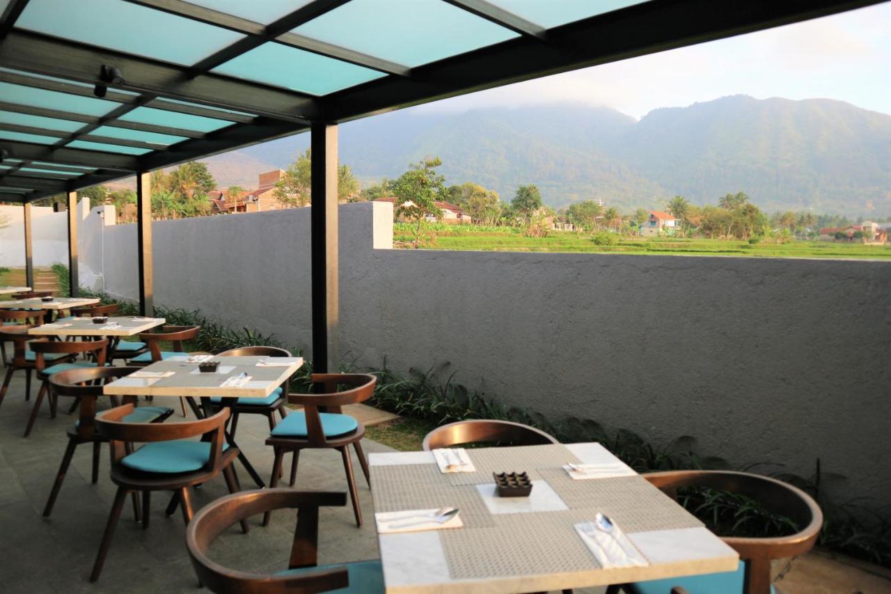 Hotel Santika Garut Exterior foto